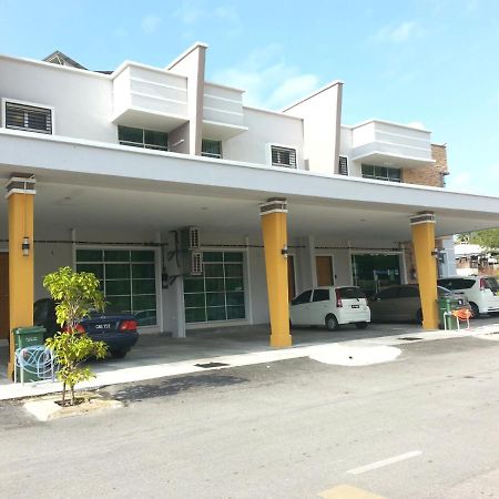 Golden Guest House Kuantan Exterior photo