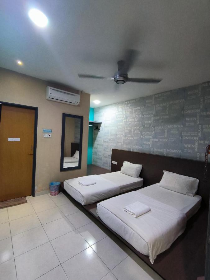 Golden Guest House Kuantan Exterior photo