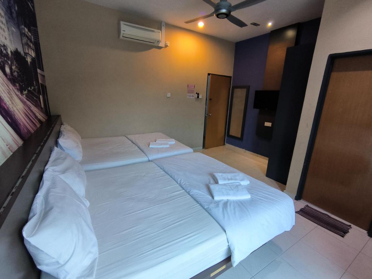 Golden Guest House Kuantan Exterior photo